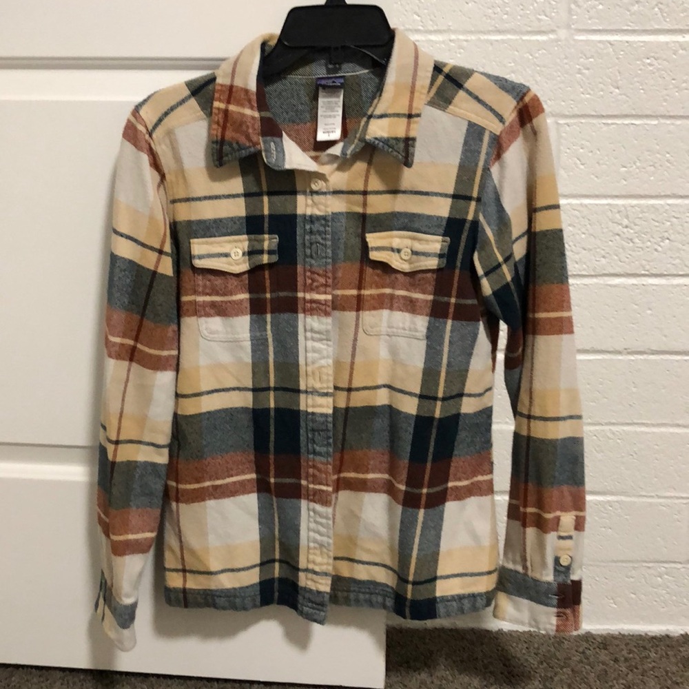 Patagonia women’s flannel